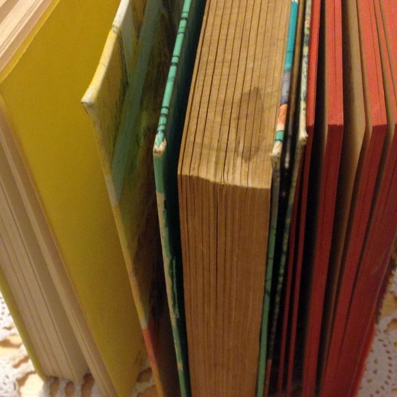 Vintage Romance and Mystery bundle, Donna Parker, Betty Zane, Love's Creek - Picture 6 of 8